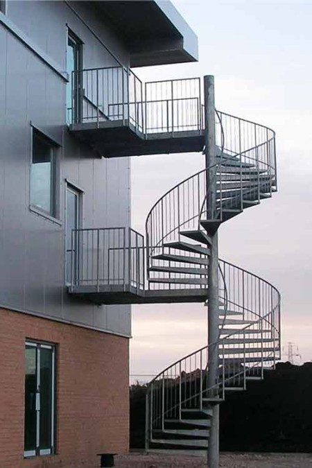 External Spiral Staircase UK | Outdoor Spiral Staircase in Steel