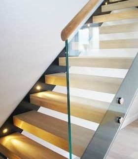 side of glass balustrade on a staircase