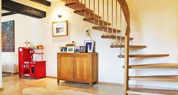 quarter turn floating staircase with open risers