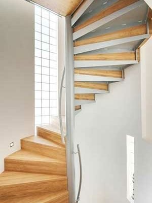 house spiral with a curved wall and closed steps