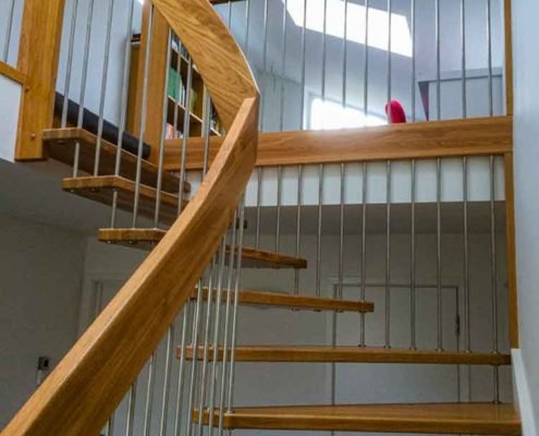 side view of open risers on a floating stair