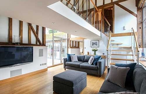 quarter turn model 500 to walkway with glass balustrade