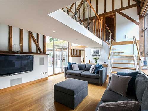 Haywards-Heath-s quarter turn model 500 to walkway with glass balustrade