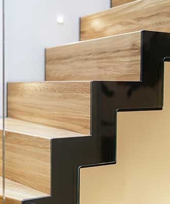 oak steps and risers and black stringer stair